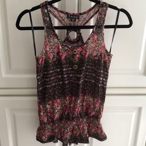 🌸Soft Racer Back Top Wood Buttons | Circle Accent